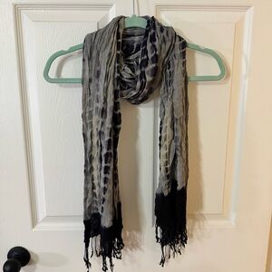 Lucky Brand Navy Blue and Gray Scarf